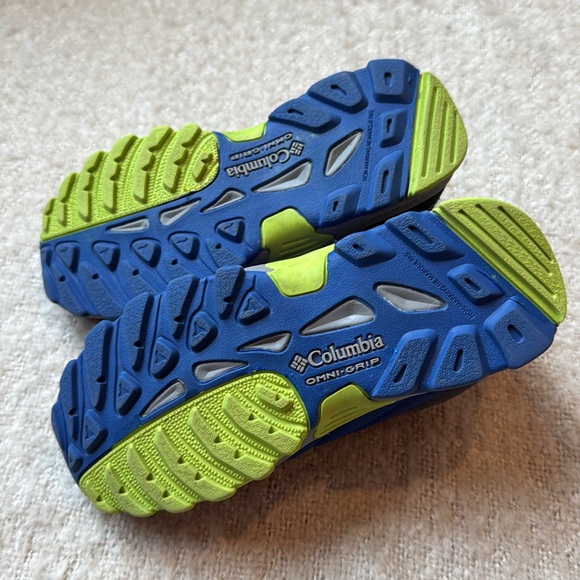 Near perfect condition! My son wore on 1 excursion during an Alaskan cruise. - Picture 3 of 4